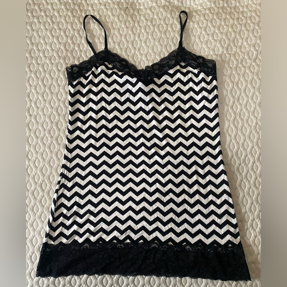 Black/White Chevron Lace Trim Tank Top